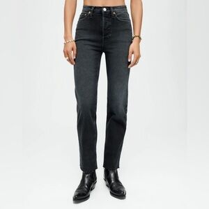 RE/DONE The 70s Comfort Stretch High Rise Stove Pipe in Washed Noir Size 26